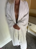 Inked MILF. Tits Tatts and Lather Free Pic 3