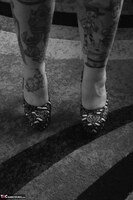 Phillipas Ladies. Knickerless In A Mini Skirt Free Pic 6