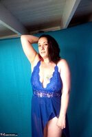 Sara Banks. Photo Shoot In Blue Free Pic 3