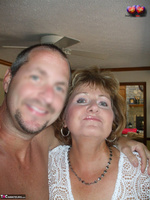 Busty Bliss. Sunny Days! Free Pic 1