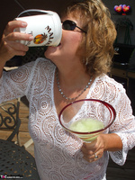 Busty Bliss. Sunny Days! Free Pic 6