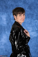 Hot Milf. Coating Free Pic 2