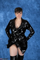 Hot Milf. Coating Free Pic 5