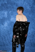 Hot Milf. Coating Free Pic 17