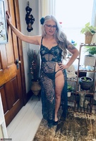 Lil Ms Muffet. Long slit and little tits Free Pic 1