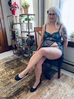Lil Ms Muffet. Long slit and little tits Free Pic 7