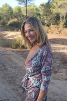 Marta Style. Naked mature MILF flashing outdoors Free Pic 5