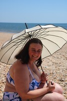 Cheeky Dee. Getting Cheeky at the Beach Free Pic 12