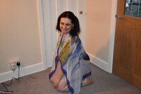 Cheeky Dee. Showing off my curves Free Pic 7