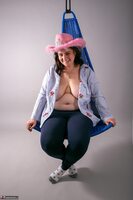 Cheeky Dee. Studio Shoot Free Pic 1