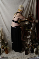 Sparkle. Arabian Princess GILF Free Pic 12