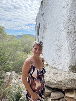 Sweet Susi. Completely Naked On The Cliffs Free Pic 3