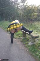 Lexie Cummings. Flashing In My Yellow Kilt Free Pic 11