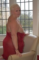 Princess Peachy. Princess Gets Naked Free Pic 10