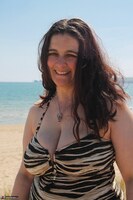 Cheeky Dee. More fun at the beach Free Pic 11