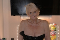 Sparkle. Sexy black basque and stockings Free Pic 11