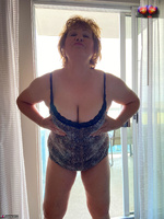 Busty Bliss. B.B.O.B. - Big Boobs On The Boardwalk Free Pic 5