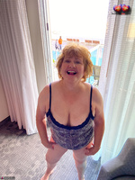 Busty Bliss. B.B.O.B. - Big Boobs On The Boardwalk Free Pic 9