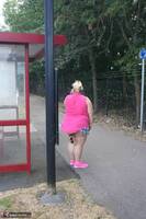 Lexie Cummings. Flashing At The Bus Shelter Free Pic 1