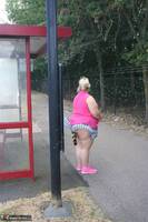 Lexie Cummings. Flashing At The Bus Shelter Free Pic 2