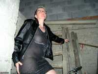 Tiffany Pearl. Garage Free Pic 2