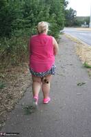 Lexie Cummings. Stripping While Walking Free Pic 1
