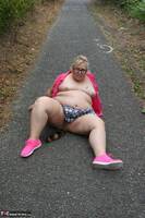 Lexie Cummings. Stripping While Walking Free Pic 11