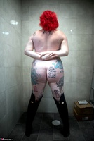 Mollie Foxxx. Leather Boots In The Shower Free Pic 17
