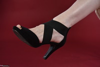 Hot Milf. My Feet Free Pic 2