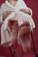 Hot Milf. My Feet Free Pic 14