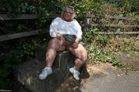 Lexie Cummings. Sunny Day Stroll Free Pic 10