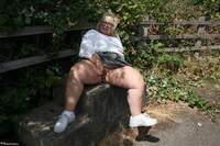 Lexie Cummings. Sunny Day Stroll Free Pic 11