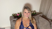 Sweet Susi. My Feet & Toes In Nylons Free Pic 1