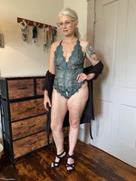 Lil Ms Muffet. Green with envy. Free Pic 6