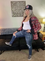 Lil Ms Muffet. Hot wife status Free Pic 3
