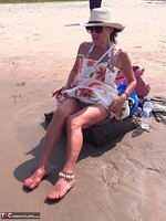 Diana Ananta. No Panties On The Beach Free Pic 9