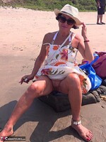 Diana Ananta. No Panties On The Beach Free Pic 12