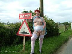 ValGasmic Exposed - Flashing Friday Gallery