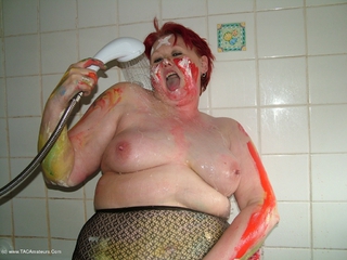 ValGasmic Exposed - Paint Shower Gallery