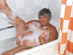 Grandma Libby - Hotel Bubble Bath Gallery