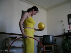 Angel Eyes - Angel Does Gymnastics Gallery