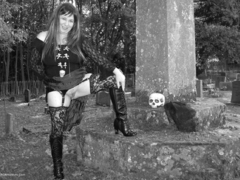 SpeedyBee - Halloween 1 The Grave Yard Gallery