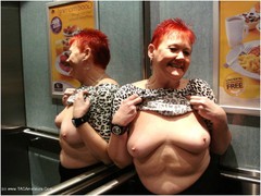 ValGasmic Exposed - Hotel Flashing Gallery