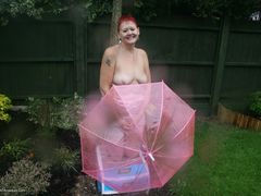 ValGasmic Exposed - Rain Finale Gallery