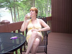 Moonaynjl - A Good Smoke Gallery