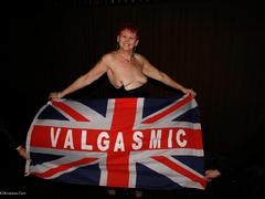ValGasmic Exposed - Pub Flashing Gallery