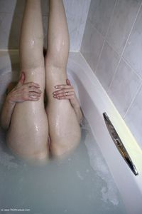 Hot Bath featuring ValGasmic Exposed