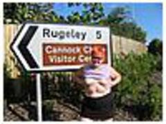 ValGasmic Exposed - On The Chase Gallery