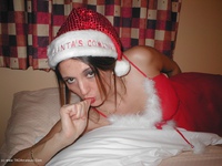 Santa's Cumming featuring Juicy Jo Free Pic 1