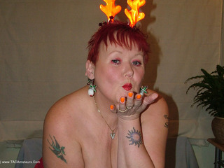 ValGasmic Exposed - Merry Christmas Gallery